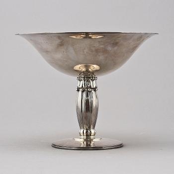 SKÅL PÅ FOT, silver, C.C Hermann, Danmark, 1900-tal. Vikt 620 g.