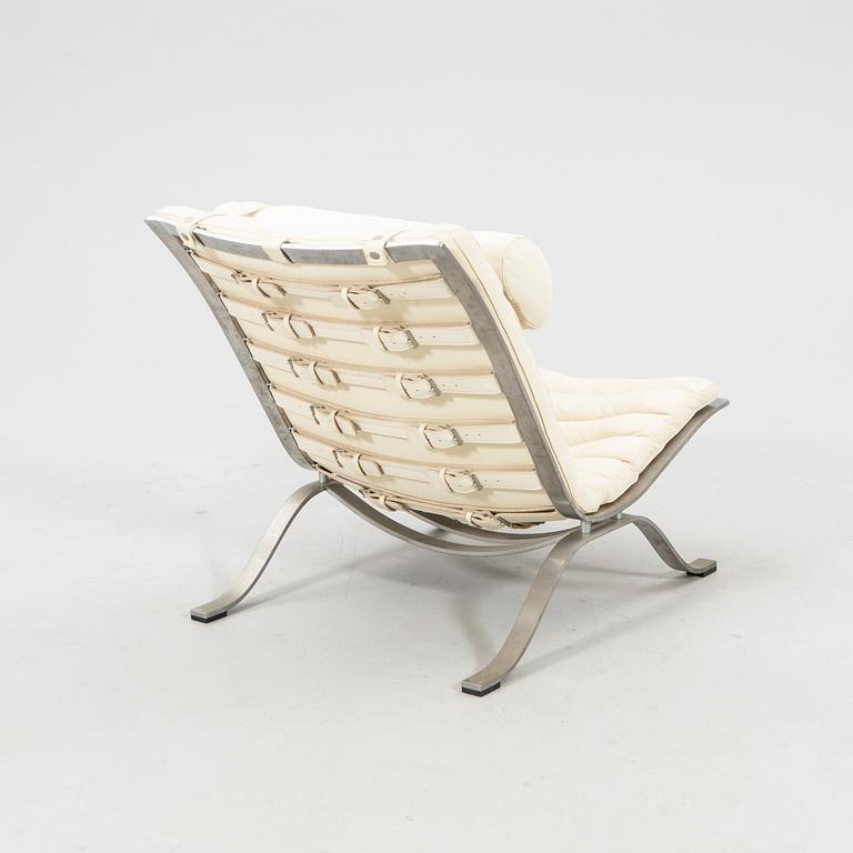 Arne Norell,  fåtölj "Ari" sent 1900-tal/2000-tal.