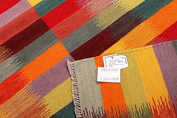 A Kilim carpet, c. 236 x 166 cm.