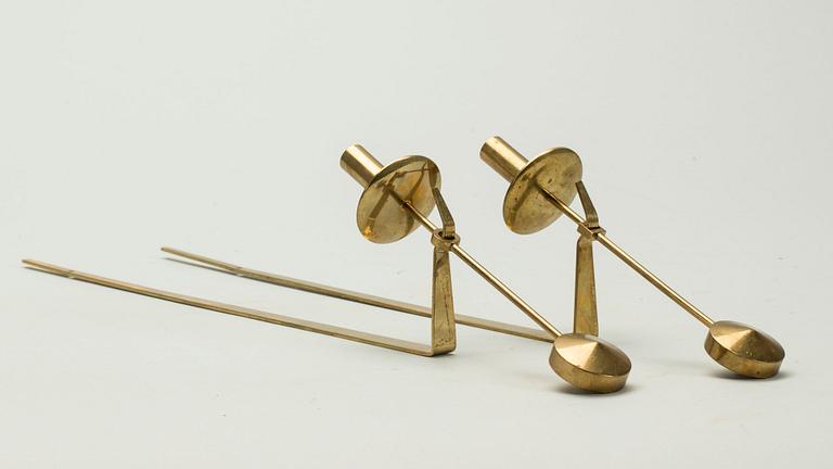 VÄGGLJUSSTAKAR, 2 st,  "Pendel", Pierre Forsell 1900-talets andra hälft.