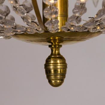 A MID 19TH CENTURY CHANDELIER.