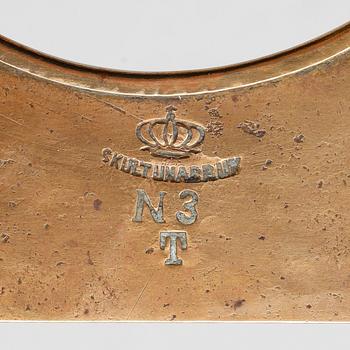 TEKANNA med ställ, mässing, Skultuna, N 3, omkring år 1900.