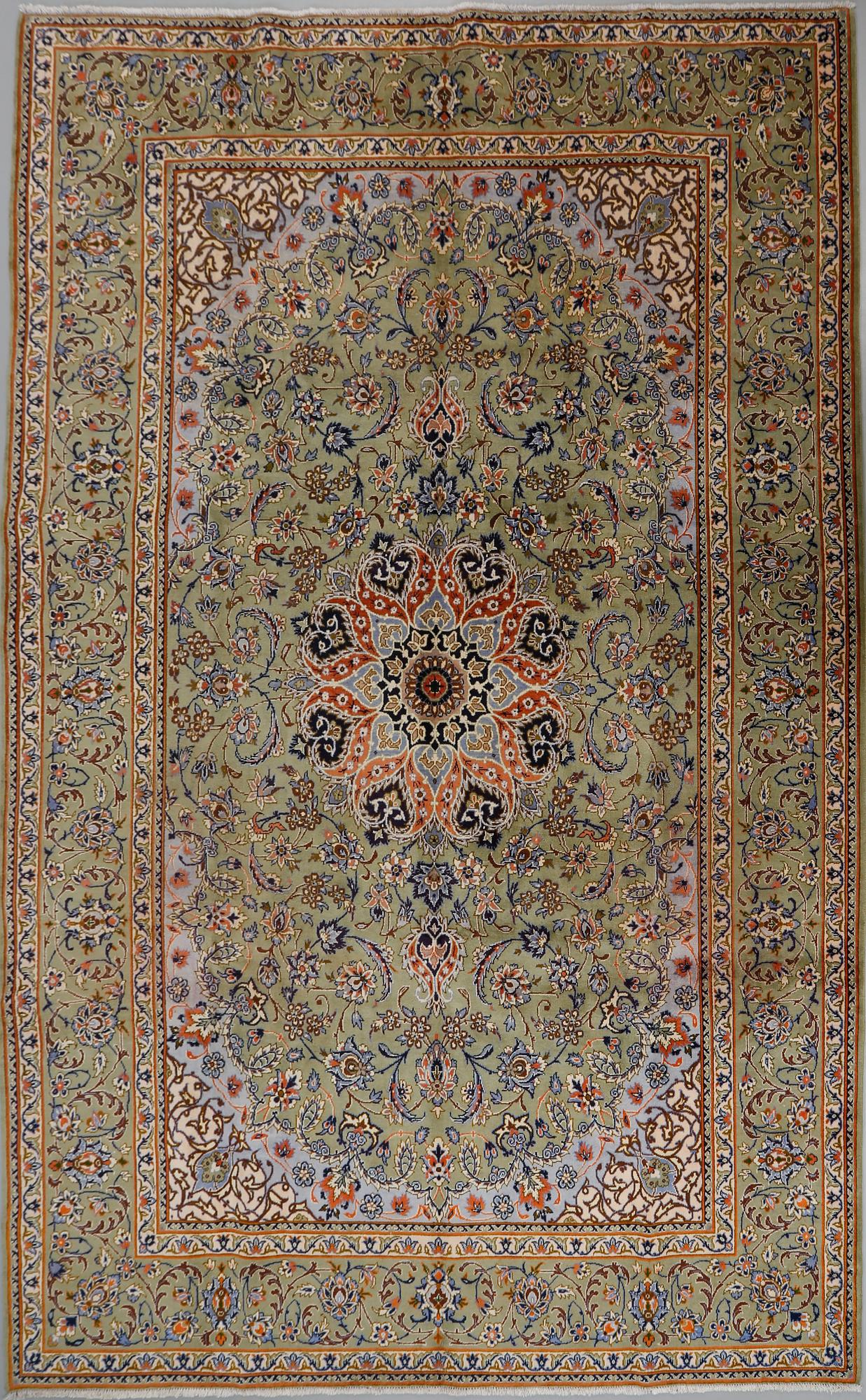 MATTA, Najafabad, 1900-talets senare del,  420 x 295 cm.