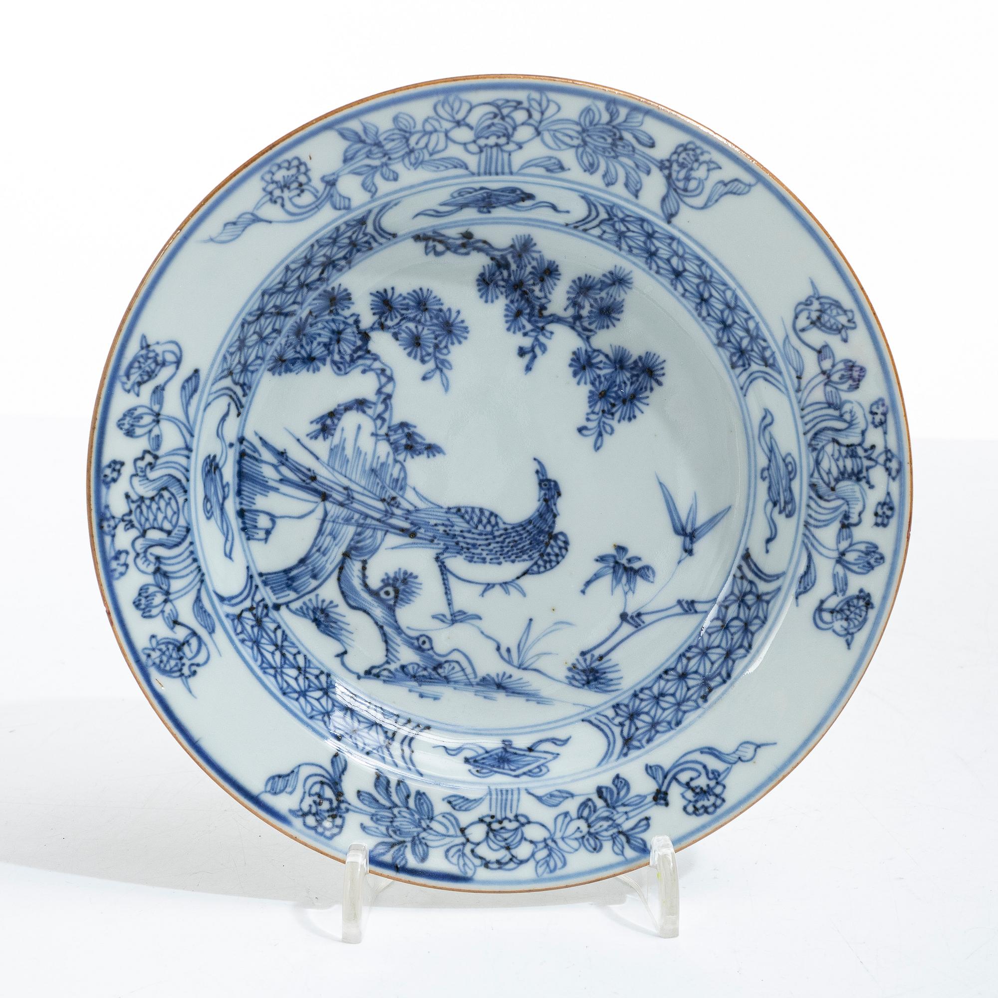 Bärtallrikar, 3 st, exportporslin, Kina, Qingdynatin 1700-tal.