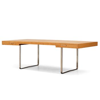 419. Hans J. Wegner, skrivbord, "JH 810", Johannes Hansen, Danmark, efter 1970.