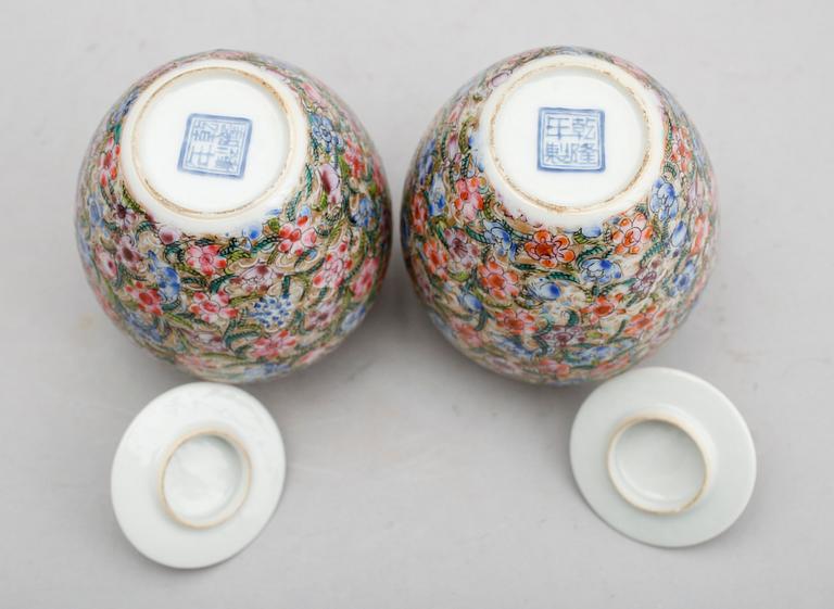 LOCKURNOR, 1 par, porslin, Kina, 1800-/1900-tal.