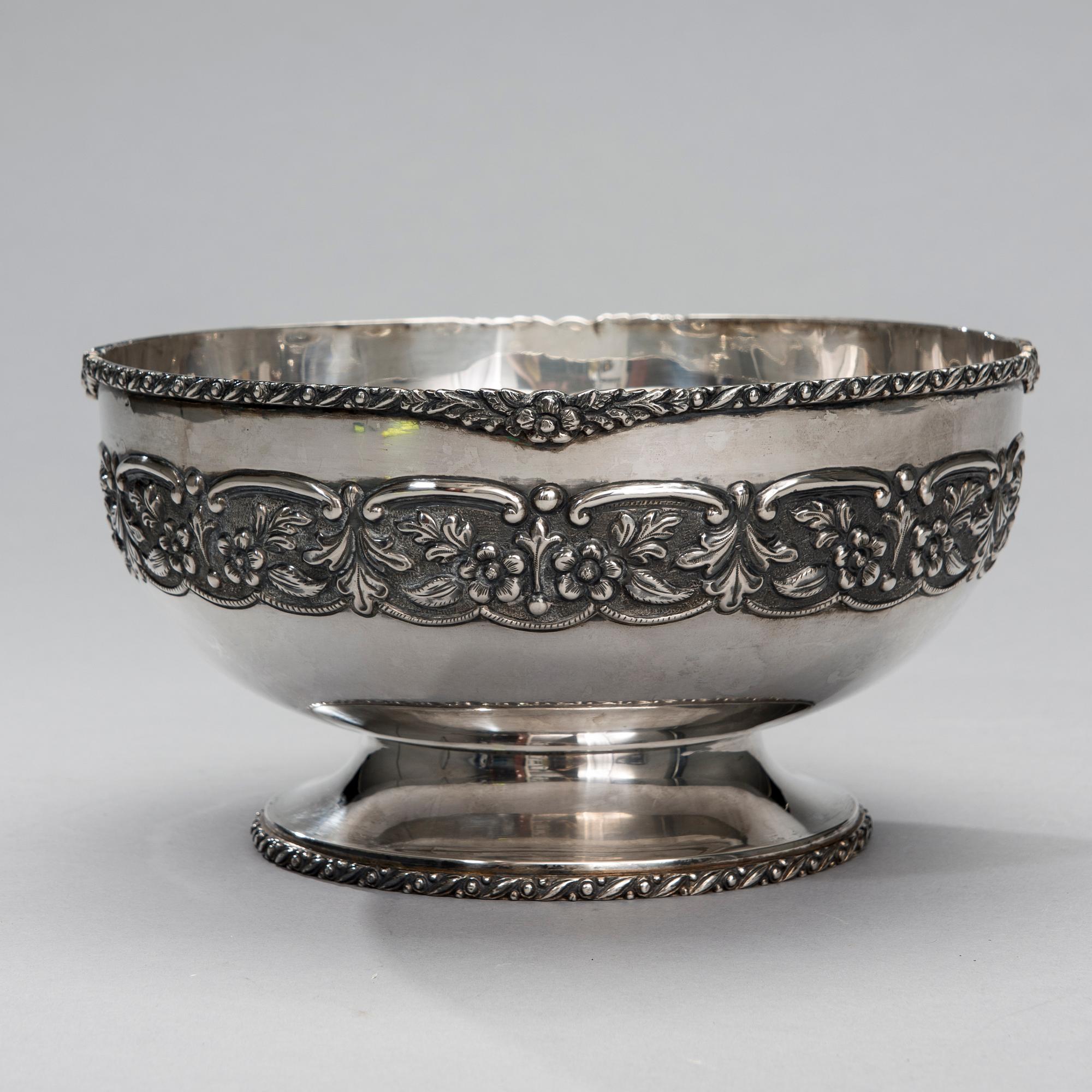 SKÅL, silver, A. Harkon Kulta, Lahtis 1979. Vikt 740 g.