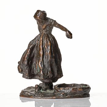 Carl Milles, Woman carrying water (for salt and pepper).