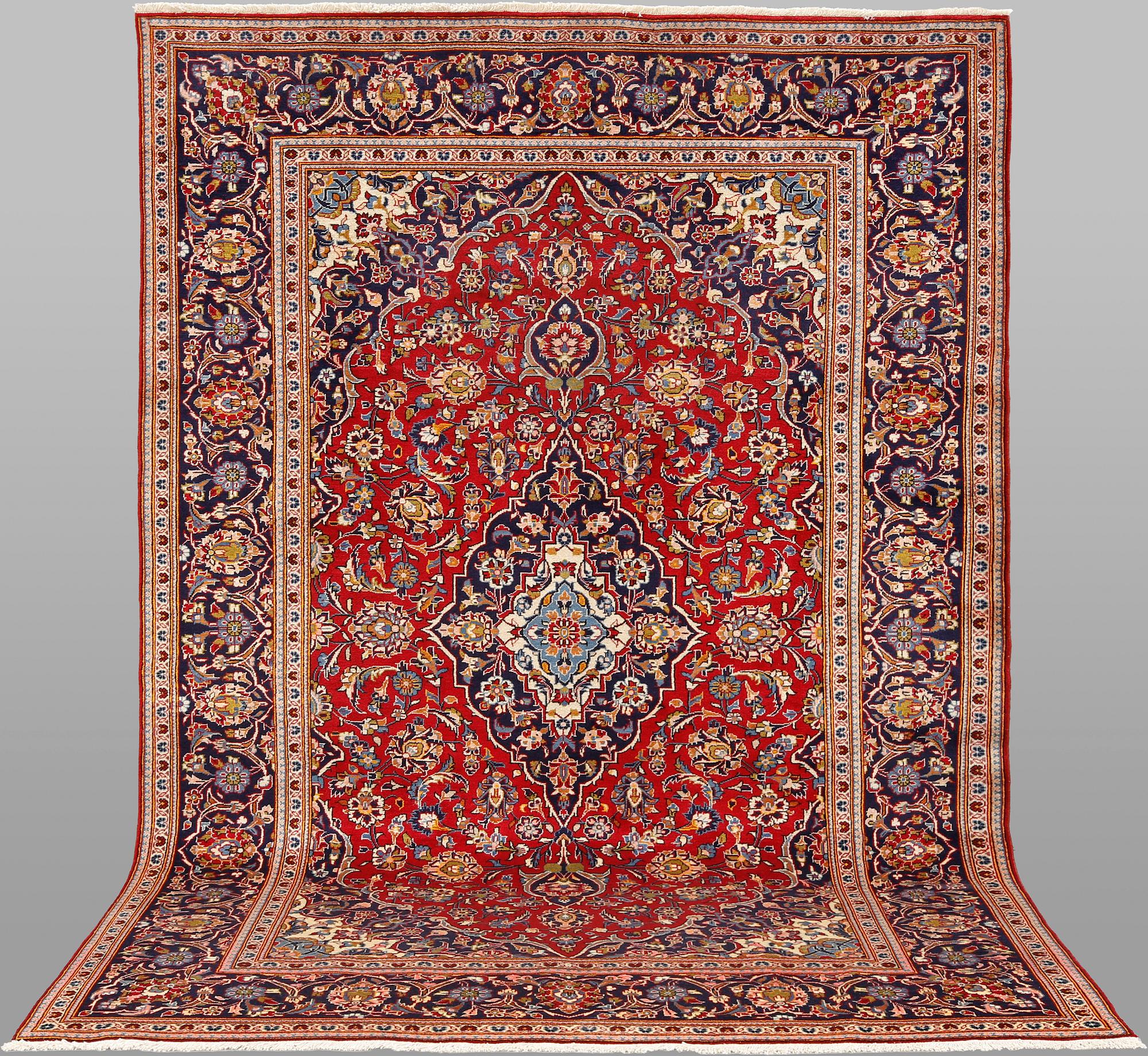 A Keshan rug, approx. 305 x 194 cm.
