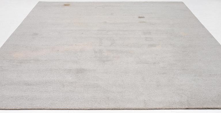 An Ogeborg carpet, c. 400 x 300 cm.