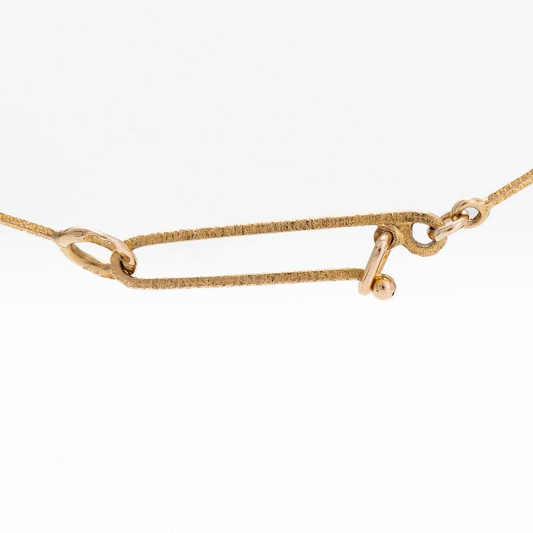 Björn Weckström, a 14K gold 'Small cross' necklace, Lapponia 1982.