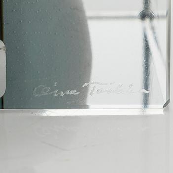 Oiva Toikka, vuosikuutio, signeerattu Oiva Toikka, Nuutajärvi 1977, numeroitu 662/2000.