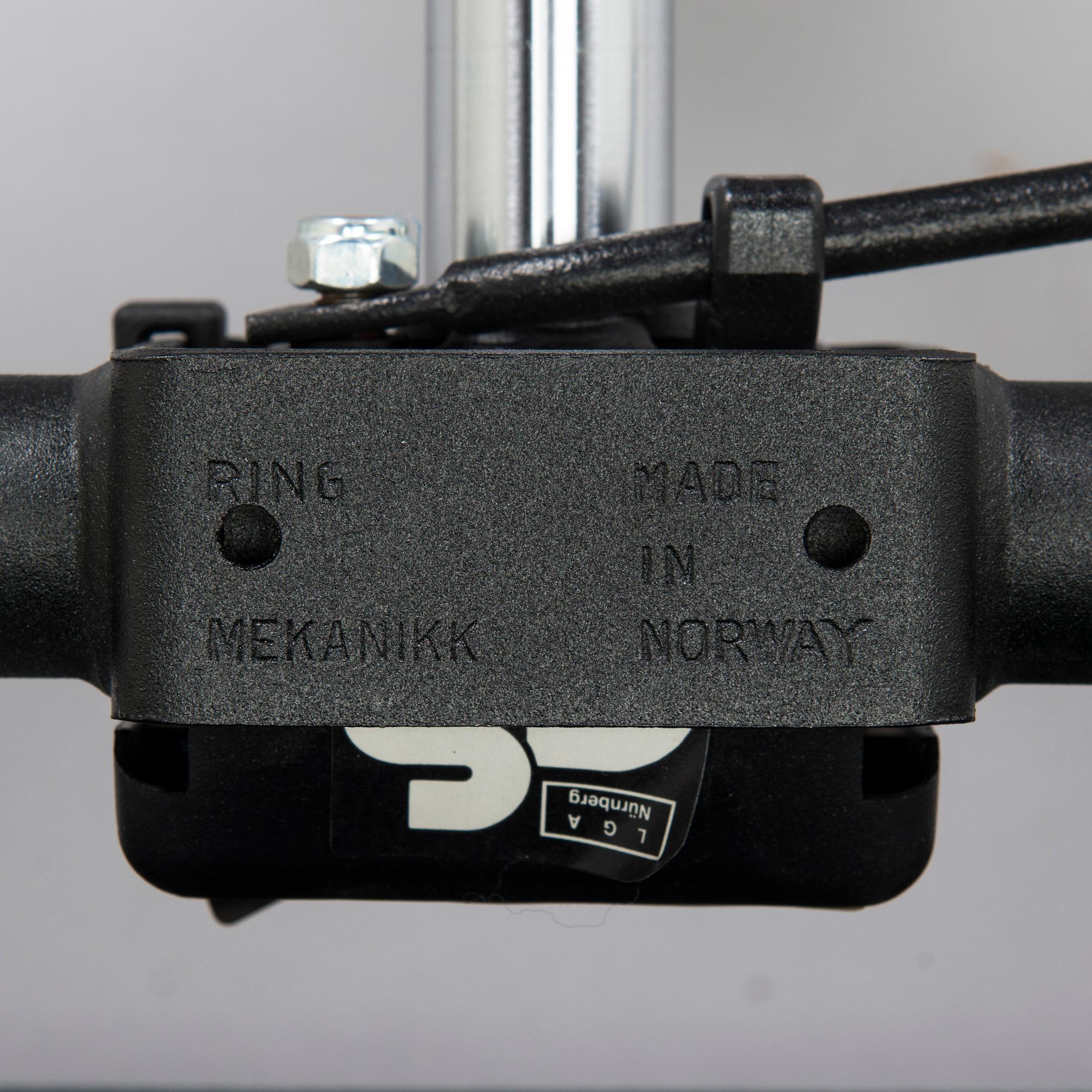 Charles & Ray Eames, Kontorsstol, "Soft Pad Chair EA 219, high backrest", Vitra. 2000-tal.