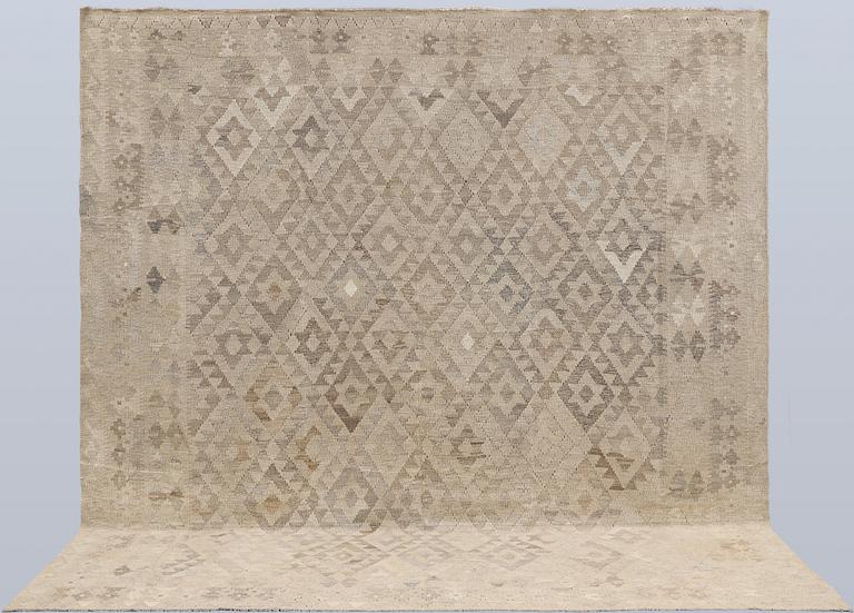 Matta, Kelim, 280 x 269 cm.