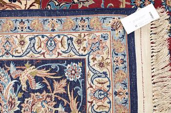 SEMIANTIK/OLD ISFAHAN PART SILK. 364 x 252 cm.