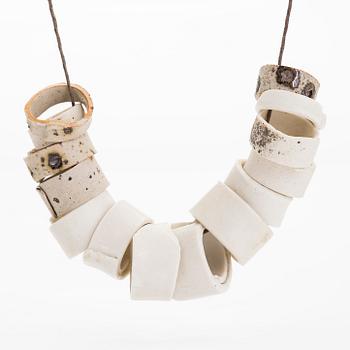 Kyllikki Salmenhaara, a stoneware necklace,unsigned.