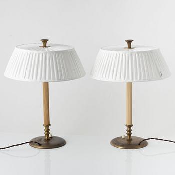 Erik Tidstrand and/or Bertil Brisborg, a pair of table lamps, model "29987", Nordiska Kompaniet 1940s.