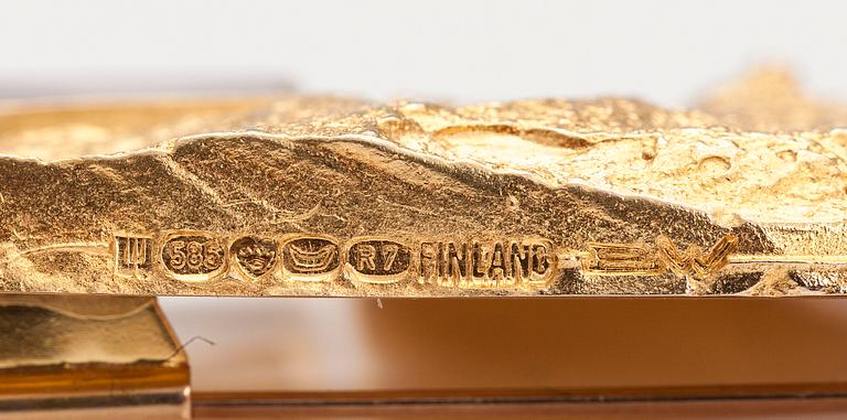 BJÖRN WECKSTRÖM, A 14K gold brooch "Chrystal and cut" with a smoky quartz. Lapponia 1970.