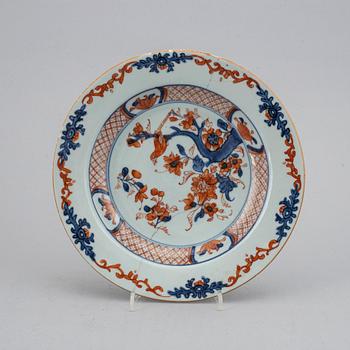 Four imari export plates, Qing dynasty, Qianlong (1736-95).