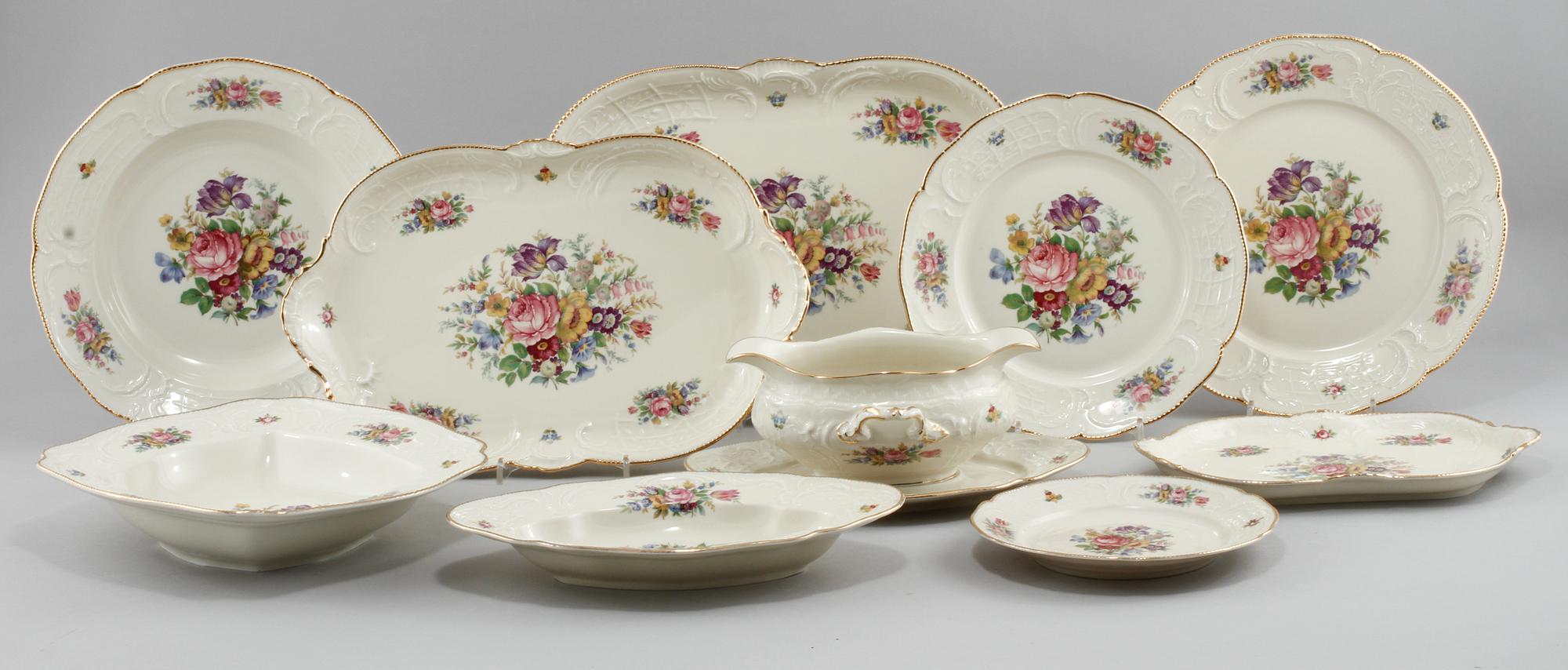 MATSERVIS, 57 delar, porslin, "Sanssouci", Rosenthal, 1900-talets andra hälft.