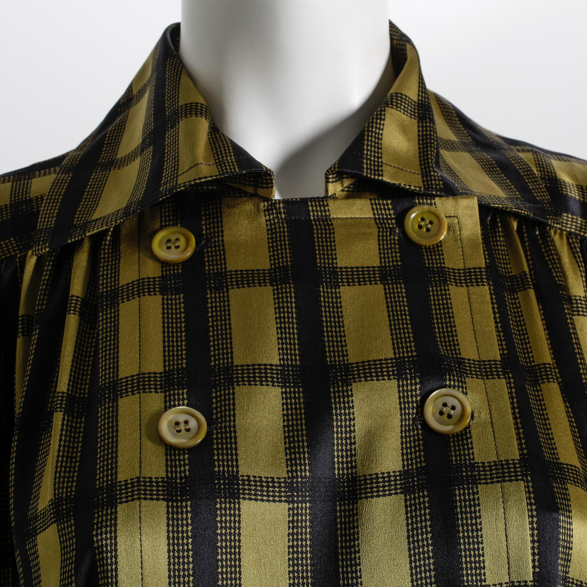 BLUS, Yves Saint Laurent.