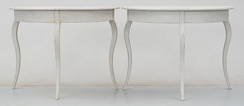 HALVMÅNEBORD, ett par, nyrokoko, 1800-talets andra hälft.