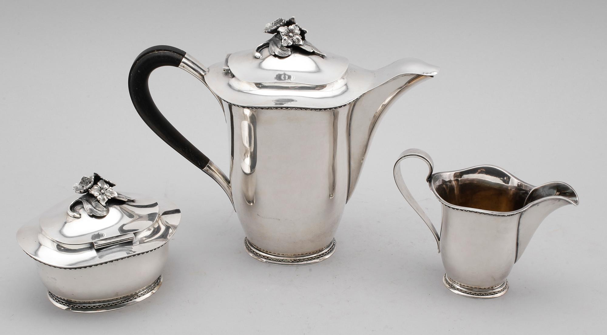 KAFFESERVIS, 3 delar, silver, Eric Råström, Stockholm 1939. Total vikt ca 1194 g.