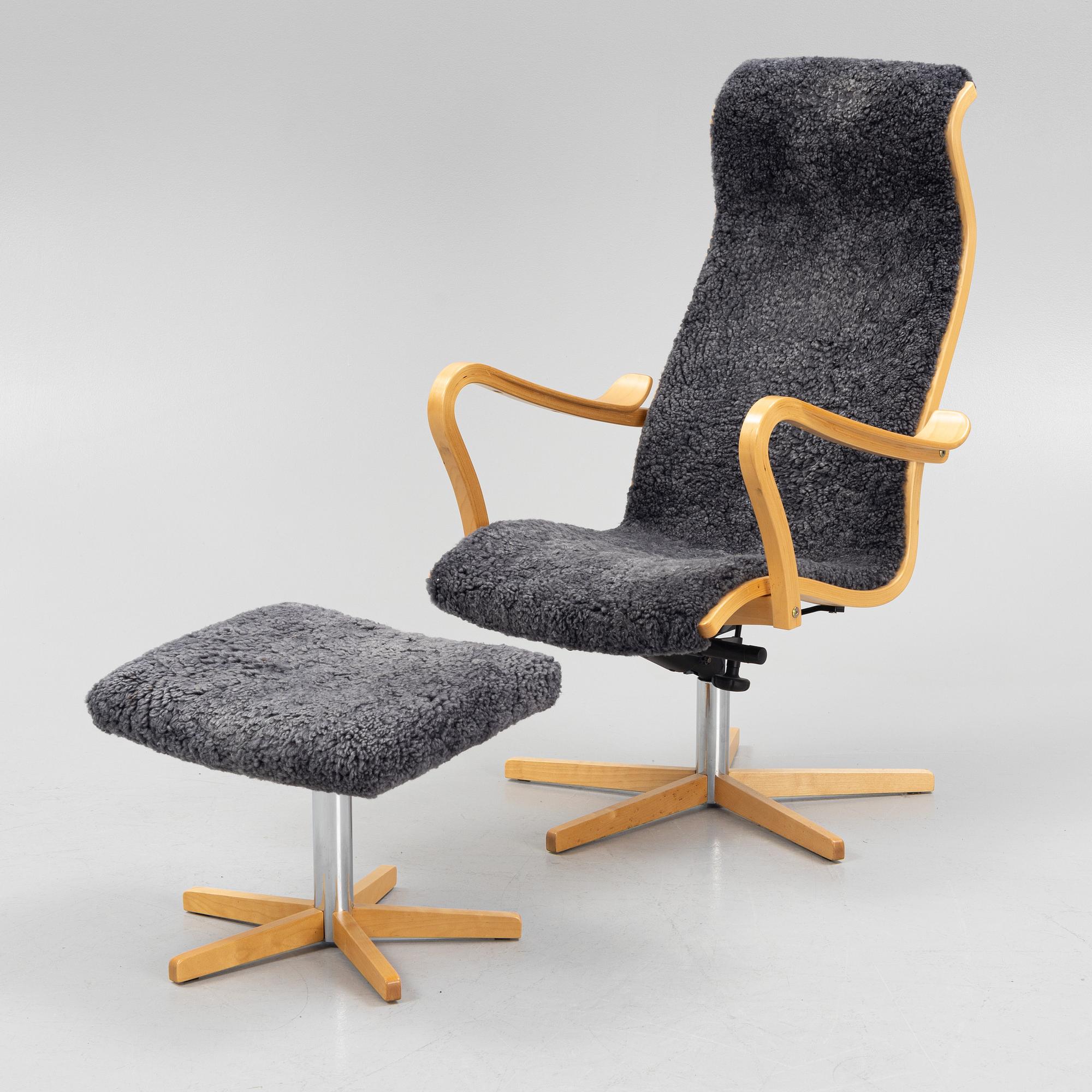 Bröderna Andersson, fåtölj med fotpall, ”Furiren”.