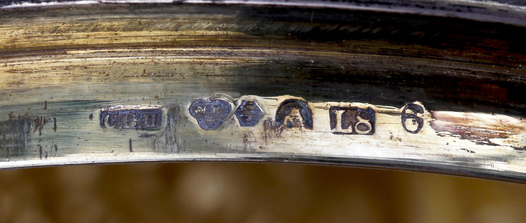 DRYCKESKANNA, silver, C.G Hallberg, Stockholm,1932. Vikt 442 g.