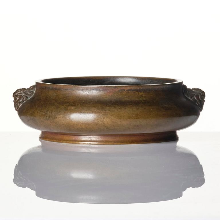 A bronze censer, Qing dynasty with Xuande mark.