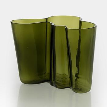 Alvar Aalto, a 1950s glass vase, model 3030, signed Alvar Aalto 3030.
