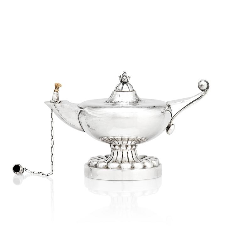 Georg Jensen, an 830/1000 silver table lighter in the shape of an oil lamp, Copenhagen 1915-1919, design nr 13.