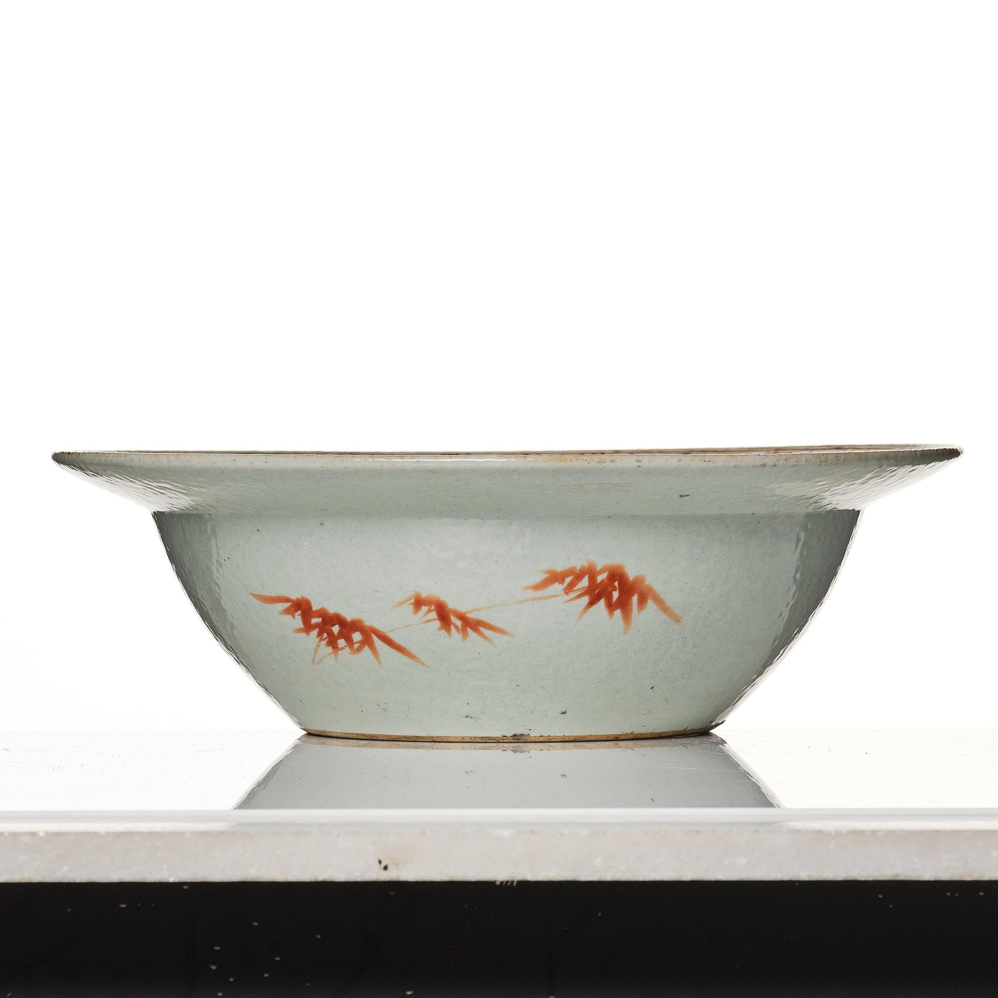 Handfat/skål, porslin. Kina, Qingdynastin, 1800-tal.