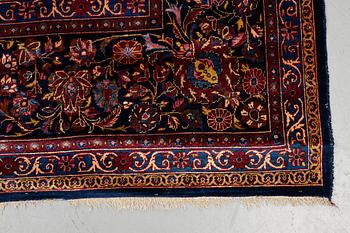 A carpet, semi-antique/old silk Kashan, ca 318,5 x 213,5 cm.