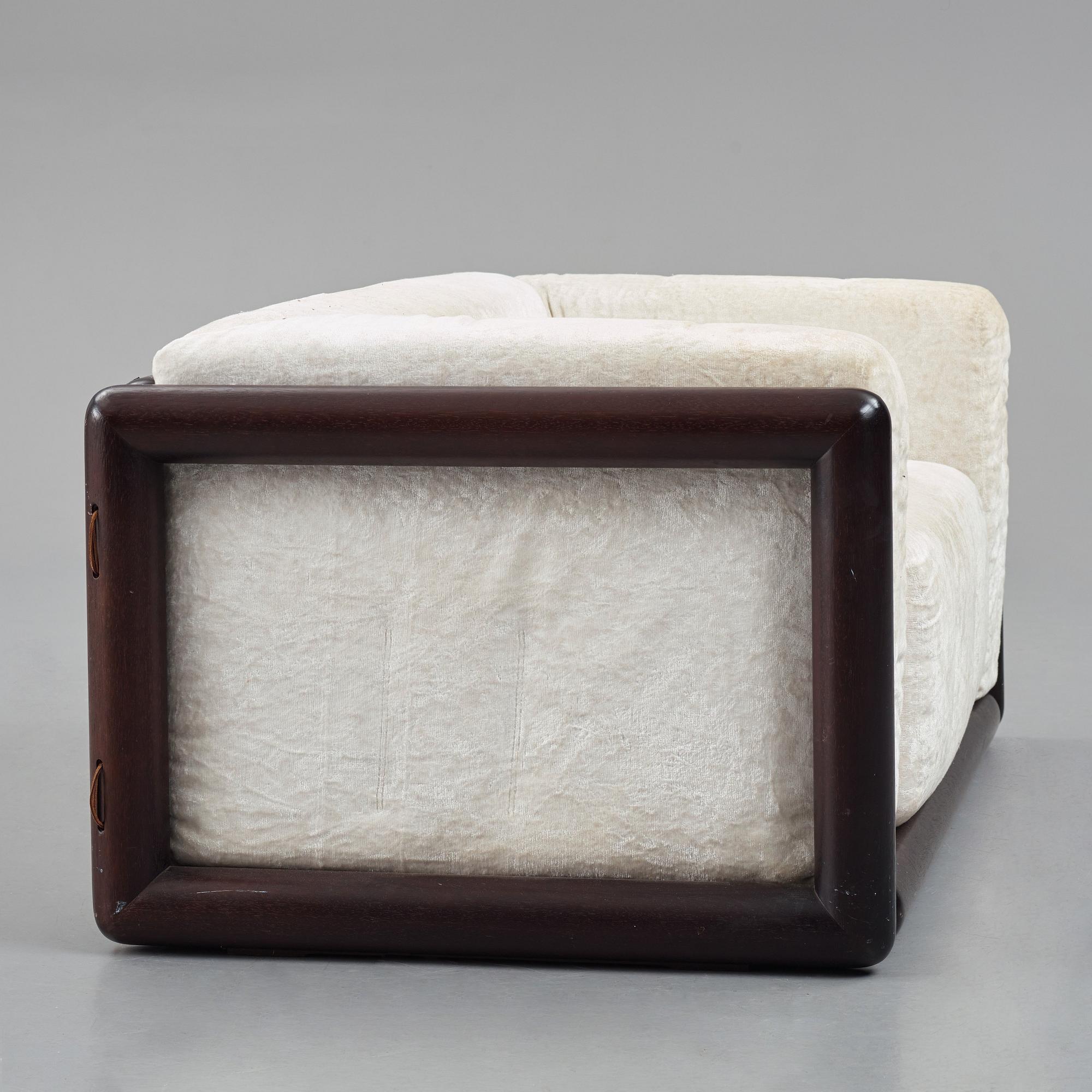 Carlo Scarpa, a 'Cornaro' sofa, Gavina, Italy, 1970s.