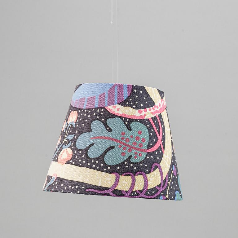 SVENSKT TENN, two valances, three pieces of gores and one lamp-shade.