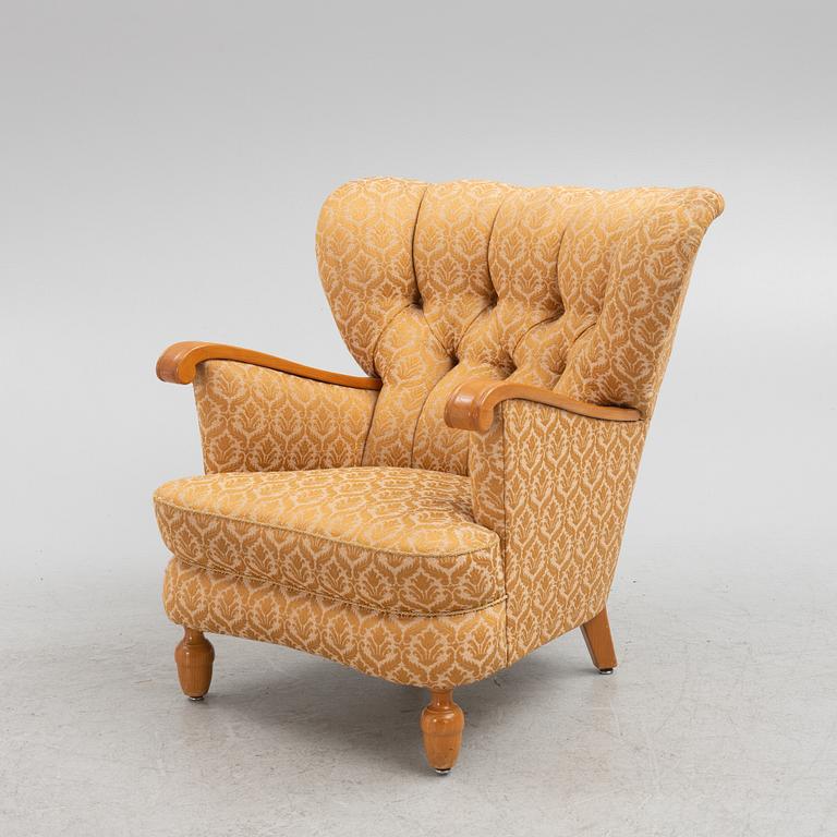 Armchair, Swedish Modern, first half of the 20th century.