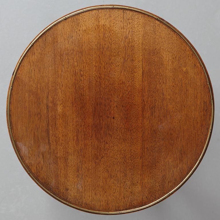 BORD, sengustavianskt, 1700-talets slut.