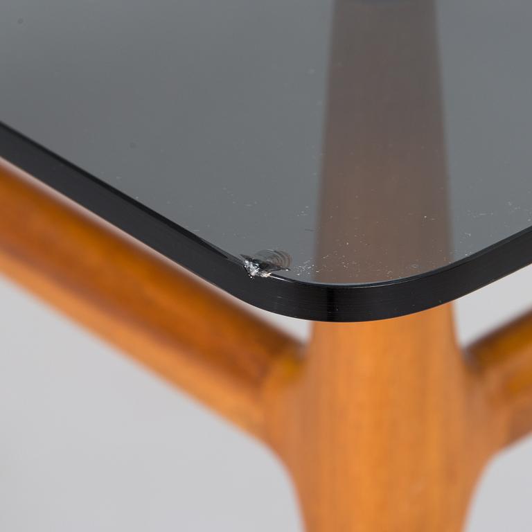Hillevi Sepponen, a coffee table "Lago" for Skanno 1950s.