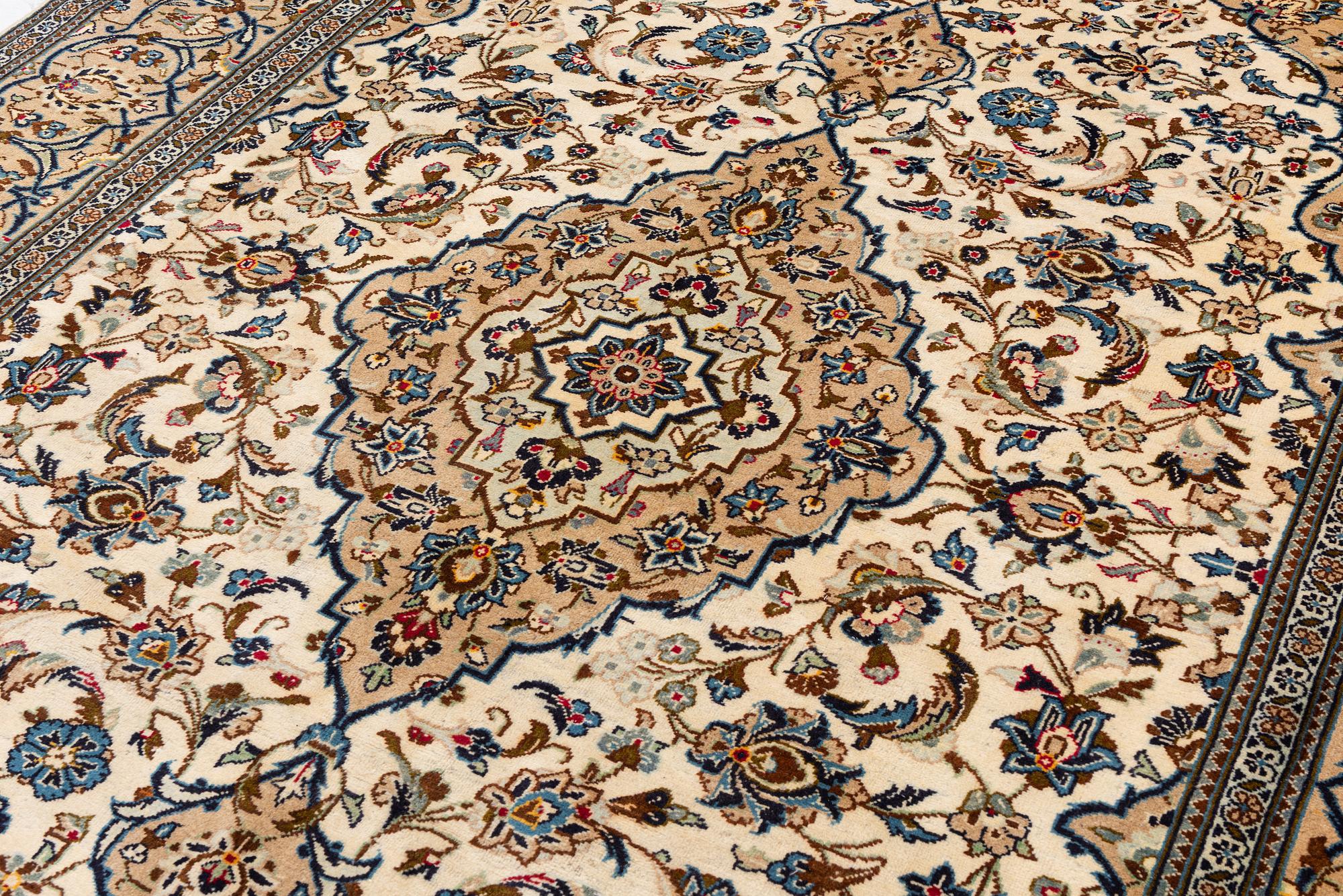 Carpet, Keshan, approx. 350 x 242 cm.