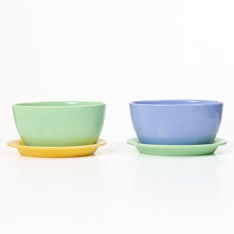 Ursula Munch-Petersen, Five 'Ursula' faience bowls with saucers, Royal Copenhagen, late 20th century.