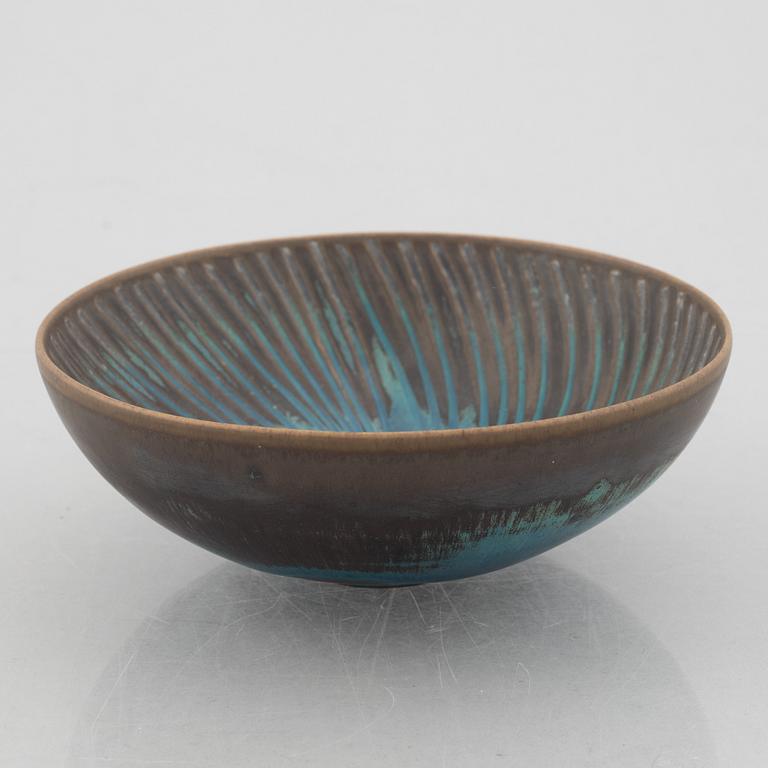 Stig Lindberg, a stoneware bowl, Gustavsbergs studio, Sweden 1958-59.