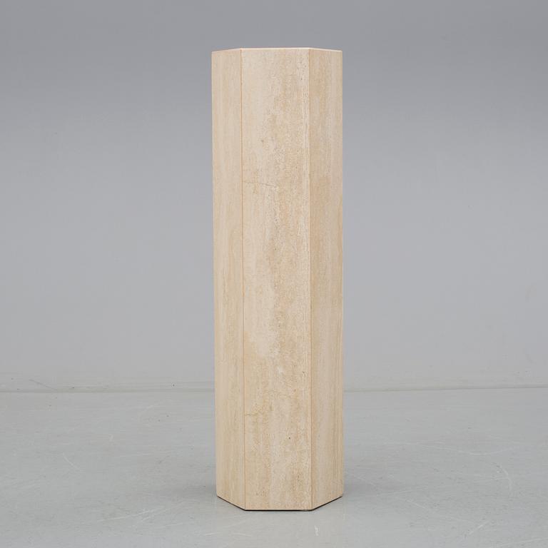PIEDESTAL, travertin, 1900-talets slut.