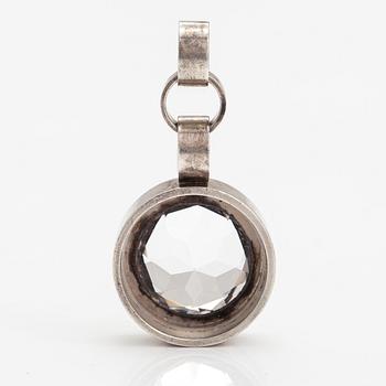 Elis Kauppi, A silver pendant with a rock crystal. Kupittaan kulta, Turku 1965.