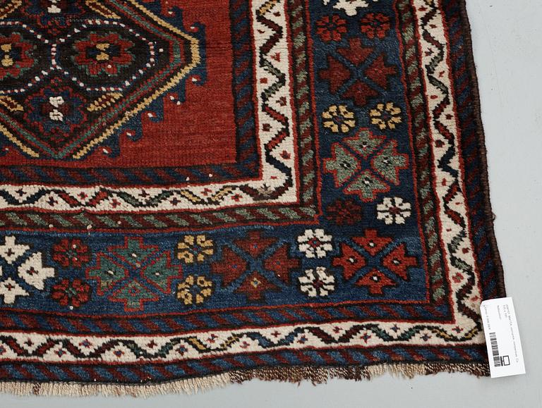 MATTA, semiantik, nordpersisk. Ca 105 x 195.