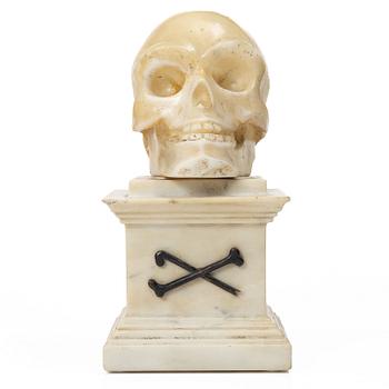 Skull sculpture, Grand Tour souvenir, circa 1900.