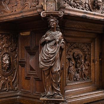 A 18th century Baroque oak cabinet.