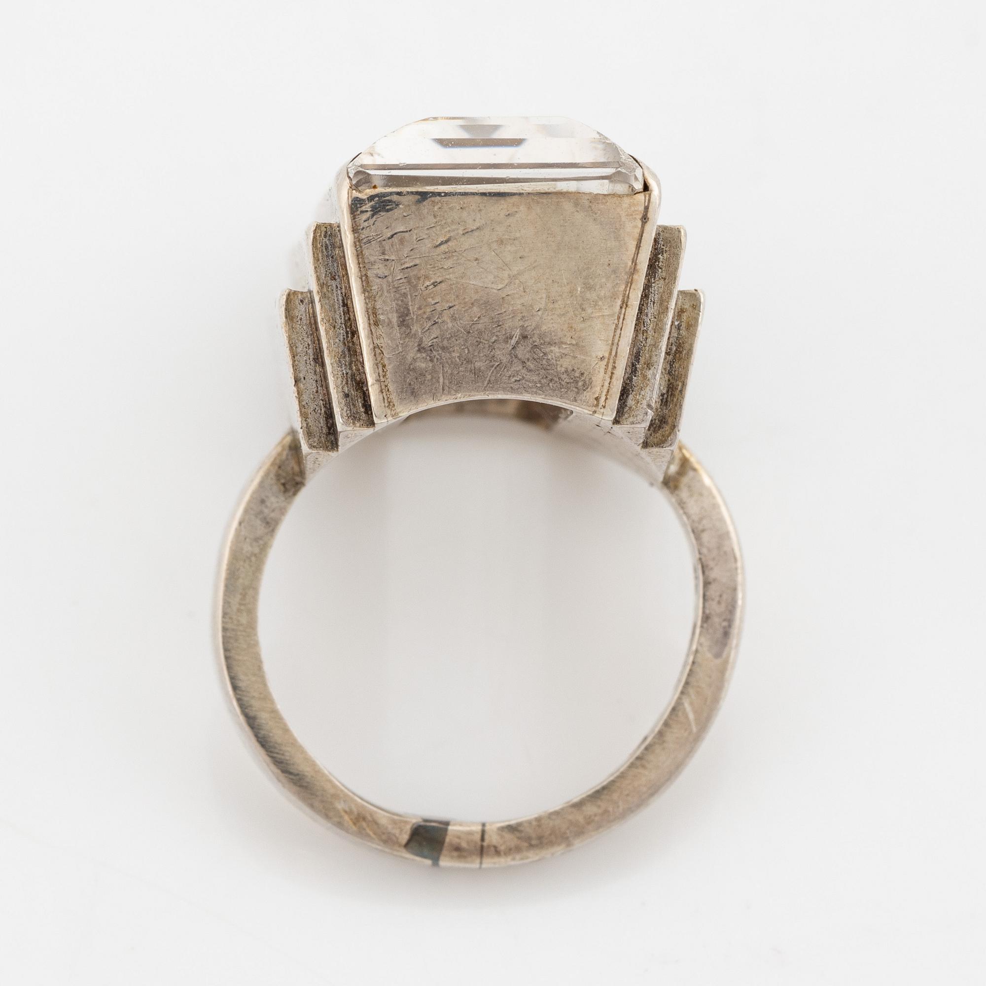 Wiwen Nilsson, ring, sterlingsilver med fasettslipad bergkristall, Lund.