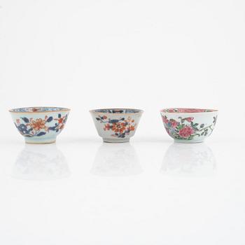 13 pieces of Canton and export porcelain, China, 18th-19th century.