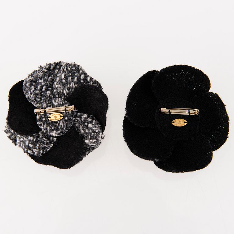 CHANEL JA GUCCI, kolme rintakorua.